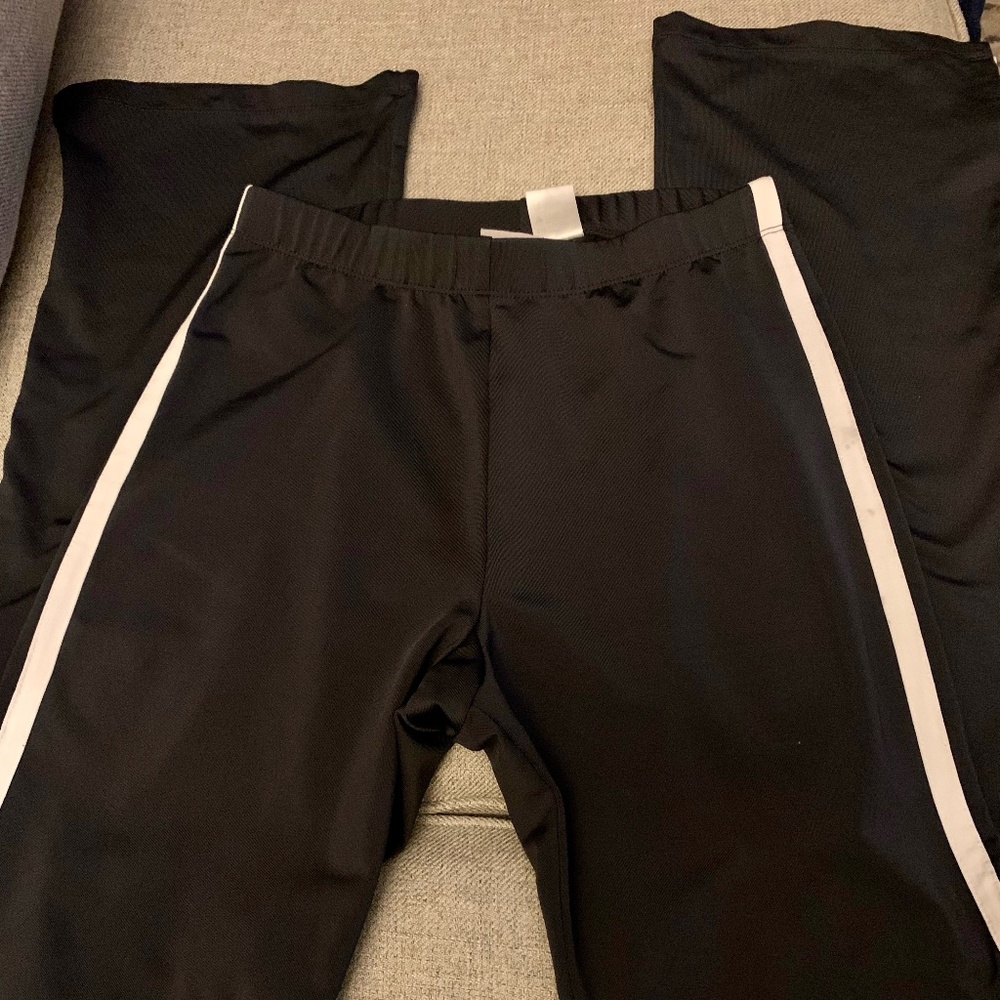 yoga pants